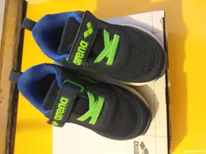 Adidași ARENA pt copi 