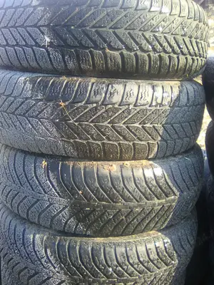  anvelope 225 50 17 iarna  205 55 16 - imagine 2