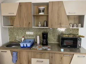 Închiriez garsonieră în regim hotelier  - imagine 5 Închiriez garsonieră în regim hotelier  - imagine 5