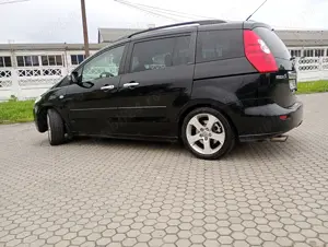 Vând Mazda 5 an 2007