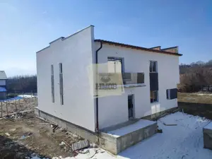 Casa construita cu 4 camere 2 bai in zona Calea Cisnadiei - imagine 13