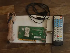placa captura pci digitala + TV Tunner + radio FM AverMedia Aver 007 GO Plus  - imagine 2