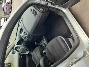 Vând Renault Megane II preț  6800 lei negociabil