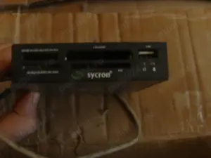 unitate de citire carduri de memorie micro sd cf mmc smart flash bay 3,5 inch pe USB+port USB liber - imagine 2