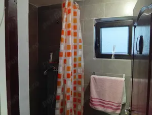 Garsoniera cu gradinita 18 mp , Palas  zona Moldovei , parter vila , acces separat - imagine 4