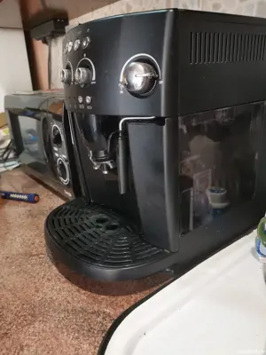 Expresor cafea Delonghi Magnifica  - imagine 2