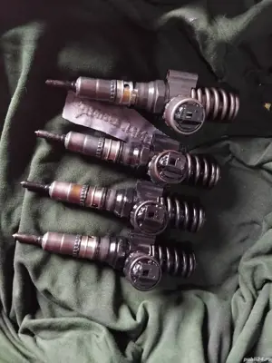 Vand injectoare Bosch 140 cp