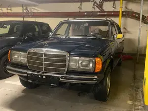 Dezmembrez mercedes 123 break - imagine 4