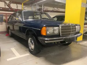 Dezmembrez mercedes 123 break