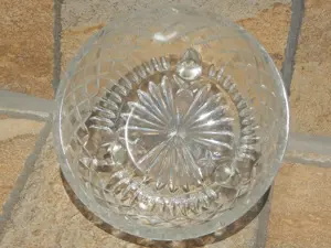 Fructiera din sticla cristal cu 3 picioare veche diam total 16 cm - imagine 3