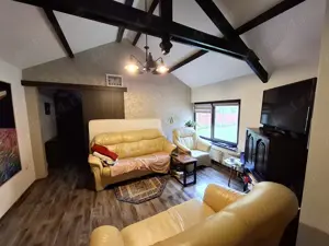 Vila de vânzare în Lepșa   Refugiul tău din inima Munților Vrancei - imagine 6