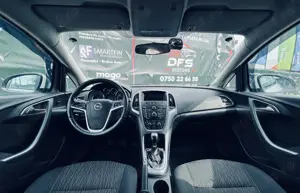 Vand Opel Astra J Facelit 1.7 CDTI 2013 stare foarte buna urgent - imagine 7