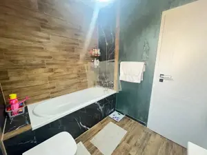 Apartament modern 3 camere 2 balcoane si parcare zona Triajului - imagine 6