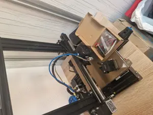 Imprimanta 3D Ender 3V2