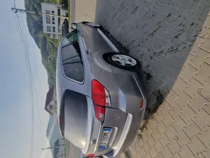 Subaru Legacy an 2012    4x4  - imagine 4