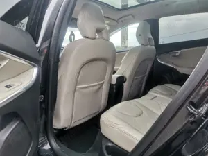 VOLVO V40 1.6 D2 Summum 94G Panoramic - imagine 10