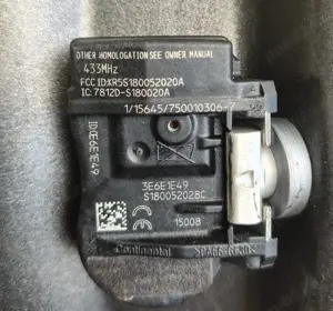 Jante aliaj 17 zoll marca Dezent, gama Volvo, cu senzori de presiune montati. - imagine 6