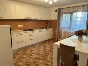 Casa de inchiriat Zona Bucium (Plopii fara sot) - imagine 2