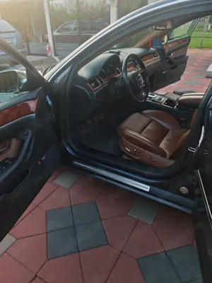 vand Audi A8 D3 3.0 tdi quattro FULL DOTARI - imagine 5