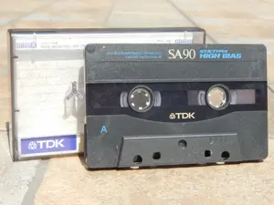 Caseta audio SA90 TDK FE Ferric Japonie cu cutie uzata nefunctionala