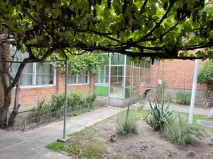 Casa din caramida - imagine 8