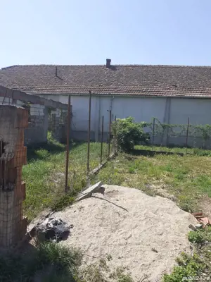 Loc de casă în Frumușeni  - imagine 3