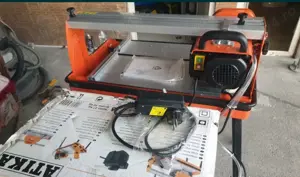 Masina taiat cu apa gresie, piatra