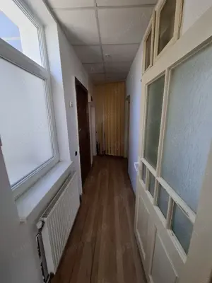 Inchiriez spatiu (stradal) 55mp Rovine - pretabil Birou - imagine 2 Inchiriez spatiu (stradal) 55mp Rovine - pretabil Birou - imagine 2