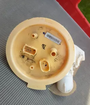 Pompa motorina BMW F 11 - imagine 2