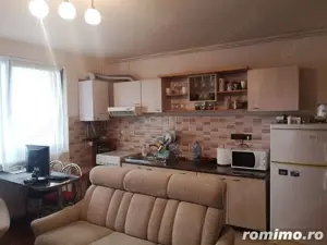 Inchiriez apartament 2 camere la Punctele Cardinale  - imagine 3