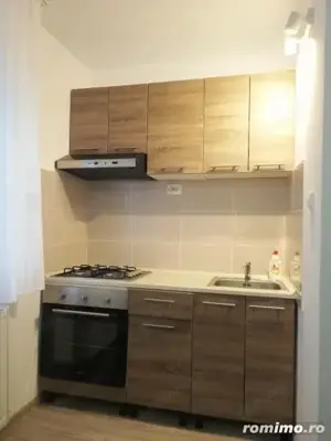 1 camera  decomandat situat in zona Centrala - imagine 2