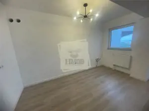 Apartament 60 mp utili la etajul 1 cu 2 camere terasa 12 mp  zona Rahovei - imagine 3