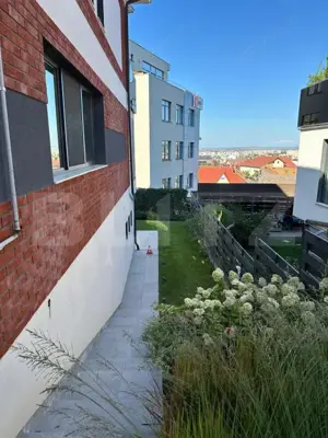 Casa cu 4 camere, 145 mp, zona Andrei Muresanu - imagine 3