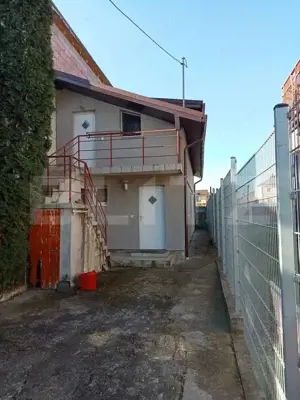 Casa de vanzare, 3 camere, 92 mp, zona Baritiu