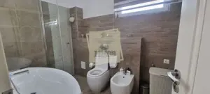 Casa cu 5 camere 3 bai si curte in Padurea Dumbrava - imagine 11