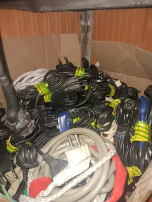 Cabluri de curent recuperate din diverte aparate - imagine 2