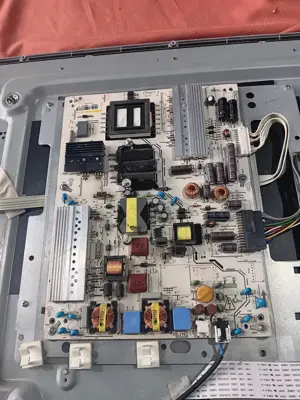 sursa 17pw07-2 de pe tv Sharp 40inch