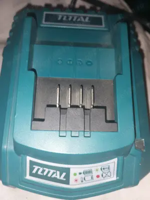 Incărcător filetantă 20V 2A ,TOTAL rapid - imagine 2