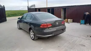 Dezmembrez passat 2012 - imagine 3