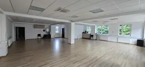 Proprietar ofer spre închiriere spațiu comercial 