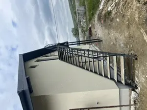 Vând cas 100m2 construit  Teren 586m2 intravilan vaslui situat str burebista, aproape de kaufland  - imagine 4