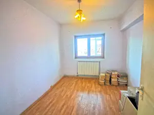 Apartament central 4 camere Tandarei - imagine 7