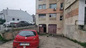 Vand garaj, situat in Pitesti, vis a vis de fostul sediu CEZ, bulevardul Republicii - imagine 2
