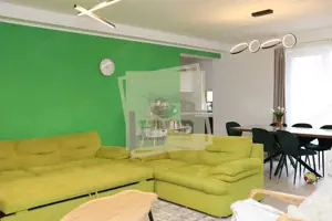 Apartament 3 camere cu balcon zona City Residence