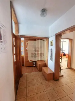 Apartament 3 camere 2 bai cu balcon in zona Terezian - imagine 4