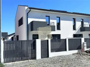 Casa cu 4 camere 2 bai si 300 mp teren in zona Calea Cisnadiei