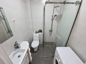 Ofer spre inchiriere garsoniera in zona Piata Unirii