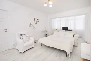 Apartament 3 camere Sinaia, zona Platoul Izvor