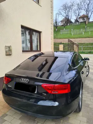 Vând Audi A5 Sportback 2.0 TDI   136 CP   An 2012   Preț: 11.500   - imagine 9 Vând Audi A5 Sportback 2.0 TDI   136 CP   An 2012   Preț: 11.500   - imagine 9