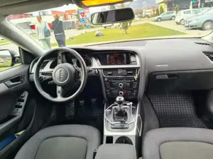 Vând Audi A5 Sportback 2.0 TDI   136 CP   An 2012   Preț: 11.500   - imagine 4 Vând Audi A5 Sportback 2.0 TDI   136 CP   An 2012   Preț: 11.500   - imagine 4